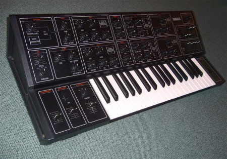 Yamaha CS-15